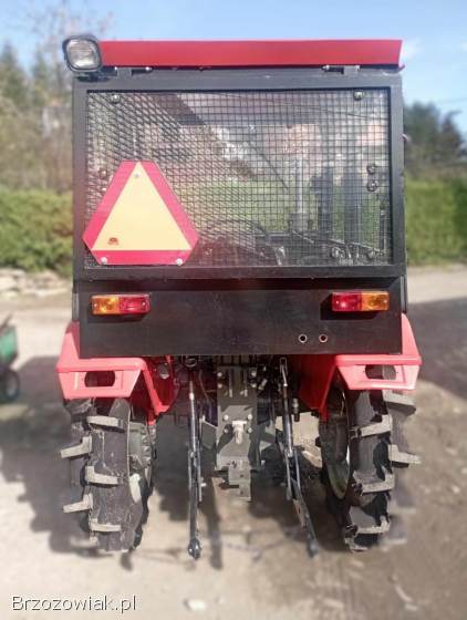 TRAKTOR,  CIĄGNIK 50KM,  NAPĘD 4X4,