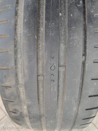 Opony letnie 2 szt.  Nokian 235/45R17