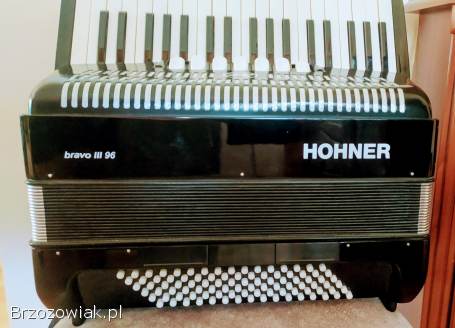 Akordeon hohner bravo 3