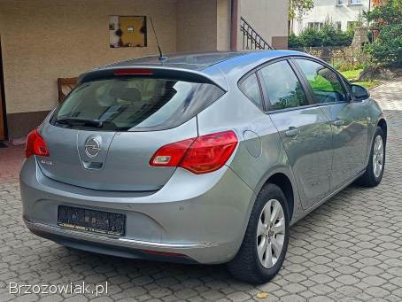 Opel Astra J -  1,  4 -  TURBO  2015