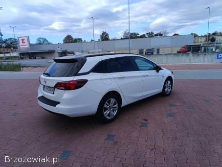 Opel Astra Oszczędna 2017