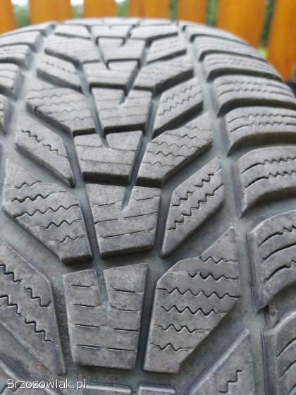Opony zimowe Hankook 235/60R18