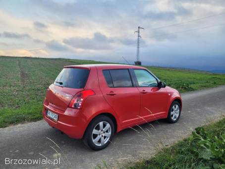 Suzuki Swift 1.  3 Benzyna  2009