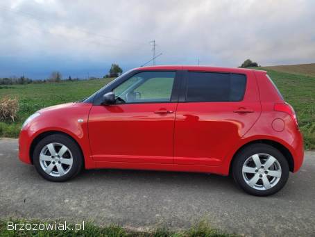 Suzuki Swift 1.  3 Benzyna  2009