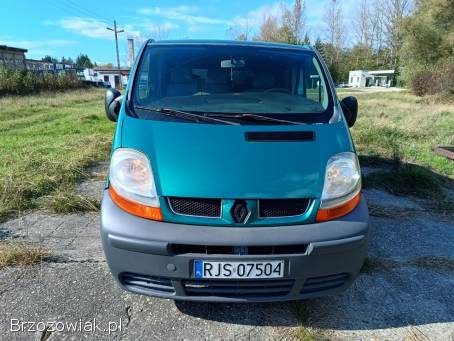 Renault Trafic 2.  0 benzyna 9-osób L1H1,  manual