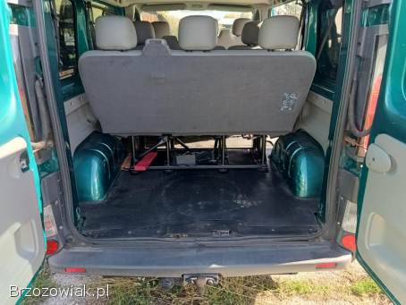 Renault Trafic 2.  0 benzyna 9-osób L1H1,  manual