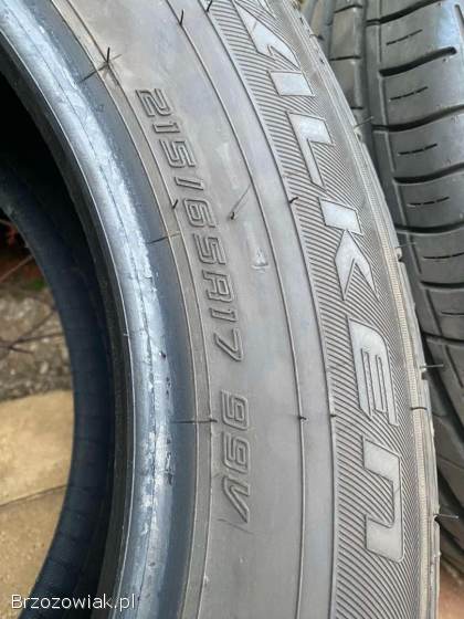 Komplet opon letnich Falken R17
