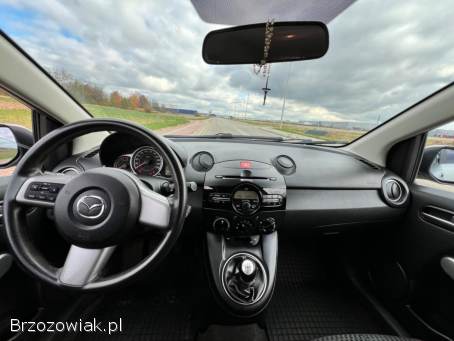 Mazda 2 1.  3B 75km klima  2011