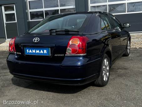 Toyota Avensis 1.  8VVT-i 129KM  2007