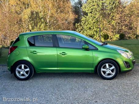 Opel Corsa Lift 1.  4 benzyna 2011