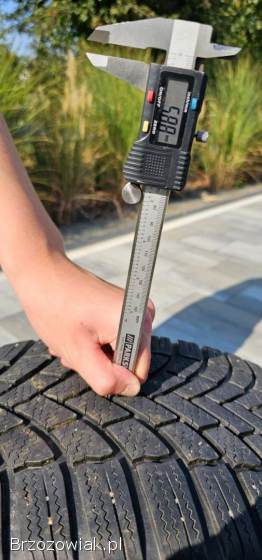 Używane opony Bridgestone Blizzak LM005 235/50R19 103V