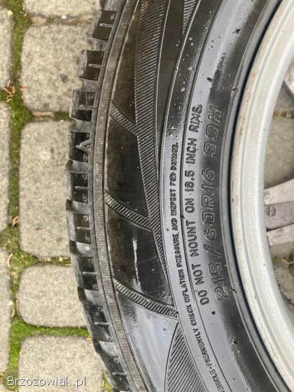 Komplet opon zimowych FALKEN z alufelgami