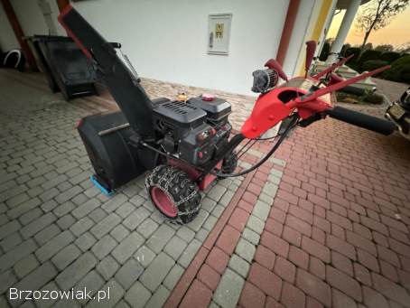 Odśnieżarka do śniegu duża,  nie płóg
