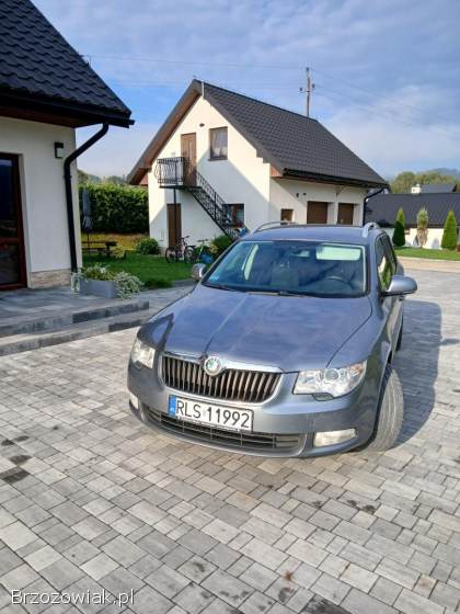 Škoda Superb Kombi 2011