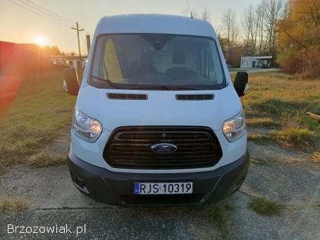 Ford Transit 2.  2 diesel,  napęd 4x4,  2015 rok,  manual hak (uciąg 2000kg),  orginał