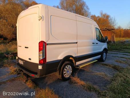 Ford Transit 2.  2 diesel,  napęd 4x4,  2015 rok,  manual hak (uciąg 2000kg),  orginał