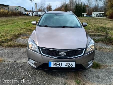 Kia Cee'd 1.  6 CRDI kombi 2012