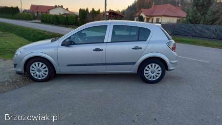 Opel Astra Sprowadzony 2009