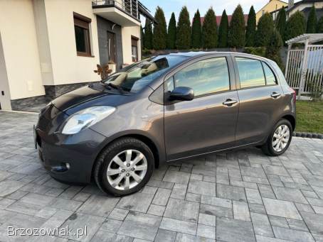 Toyota Yaris 1.  3 benzyna  2008