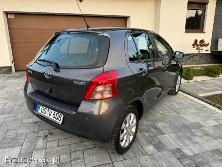 Toyota Yaris 1.  3 benzyna  2008