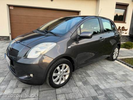 Toyota Yaris 1.  3 benzyna  2008