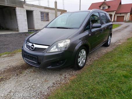 Opel Zafira 2.  2 B,  7 osób  2009