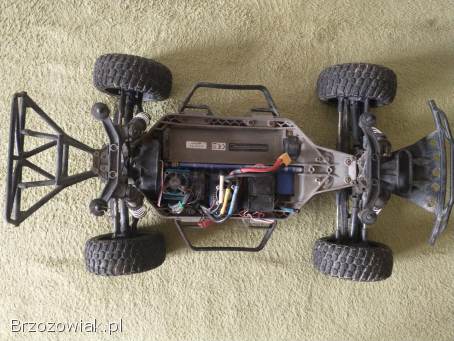 Autko Traxxas Slash bezszczotkowy 4x4 duży zestaw