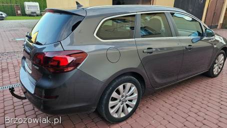 Opel Astra 1,  4T 140KM LPG 2011