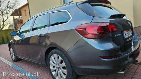 Opel Astra 1,  4T 140KM LPG 2011