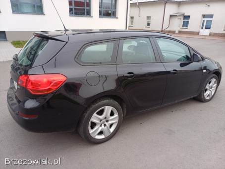 Opel Astra Diesel 2.  0 CDTi 2011
