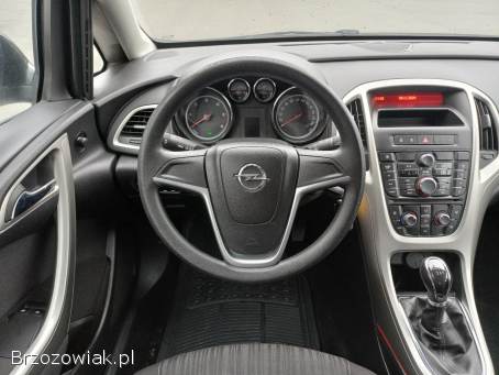 Opel Astra Diesel 2.  0 CDTi 2011