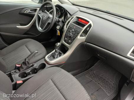 Opel Astra Diesel 2.  0 CDTi 2011