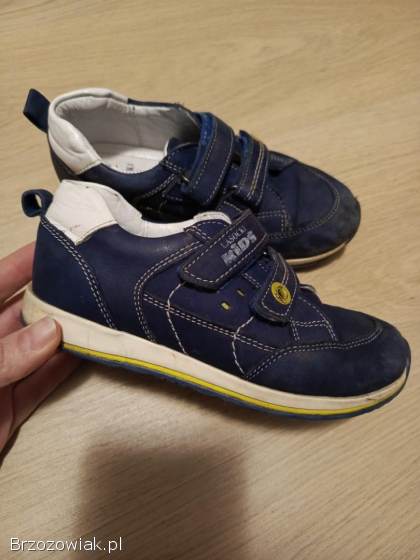 Buty chłopięce