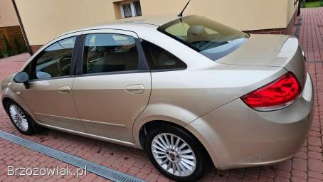 Fiat Linea 1.  4 77KM Klima 2009