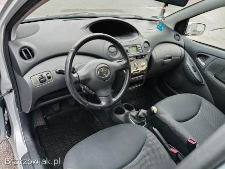 Toyota Yaris 1.  3 Benz 119 tyś 2003