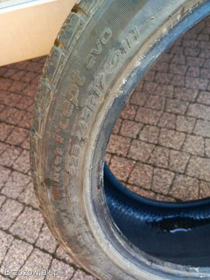 Opony 225/45R17