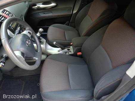 Toyota Auris 2010