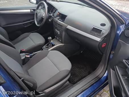 Opel Astra 1.  6i 185tyś km 2006