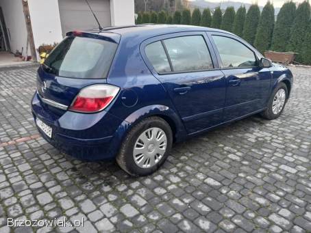 Opel Astra 1.  6i 185tyś km 2006