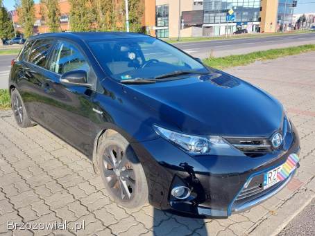 Toyota Auris Prestige 2014