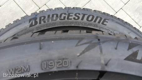 245/45r18 Vridgestone LM005,  zimowe 18 cali,  7mm,  2020