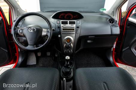 Toyota Yaris LIFT 1.  3 BENZYNA 2010