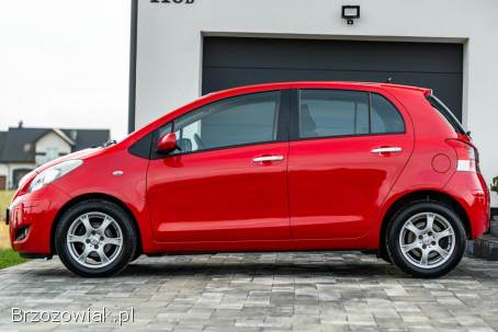 Toyota Yaris LIFT 1.  3 BENZYNA 2010