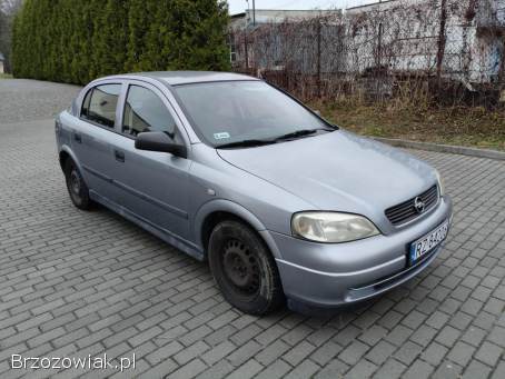 Opel Astra 1.  4 benzyna  2006