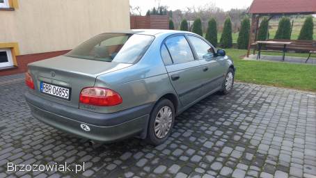 Toyota Avensis T22 2001