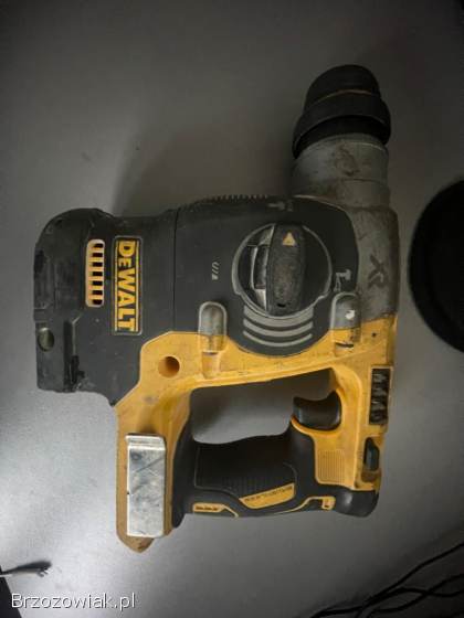 Młotowiertarka DeWalt DCH273