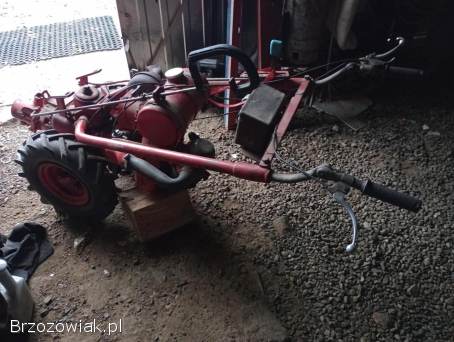 Traktorek MF 70