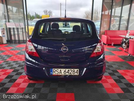 Opel Corsa 1.  2 benzyna 2012