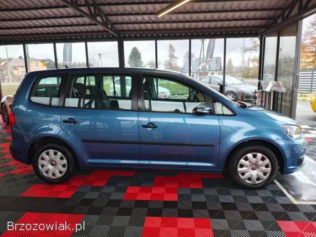 Volkswagen Touran 1.  6 tdi 2011