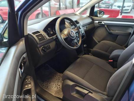 Volkswagen Touran 1.  6 tdi 2011